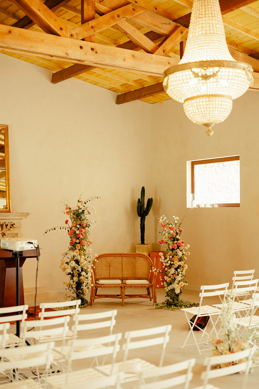 decoration banquette rotin mariage chic angers
