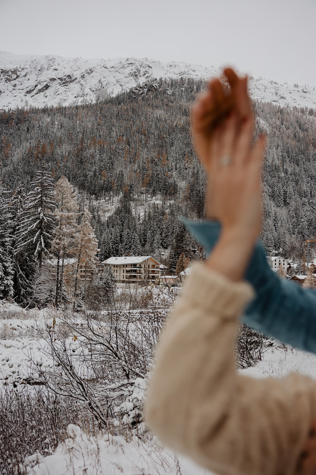 montagne neige chalet amoureux alpes