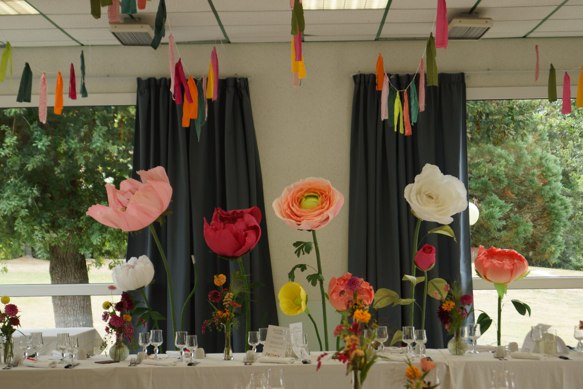 fleurs géantes décoration mariage