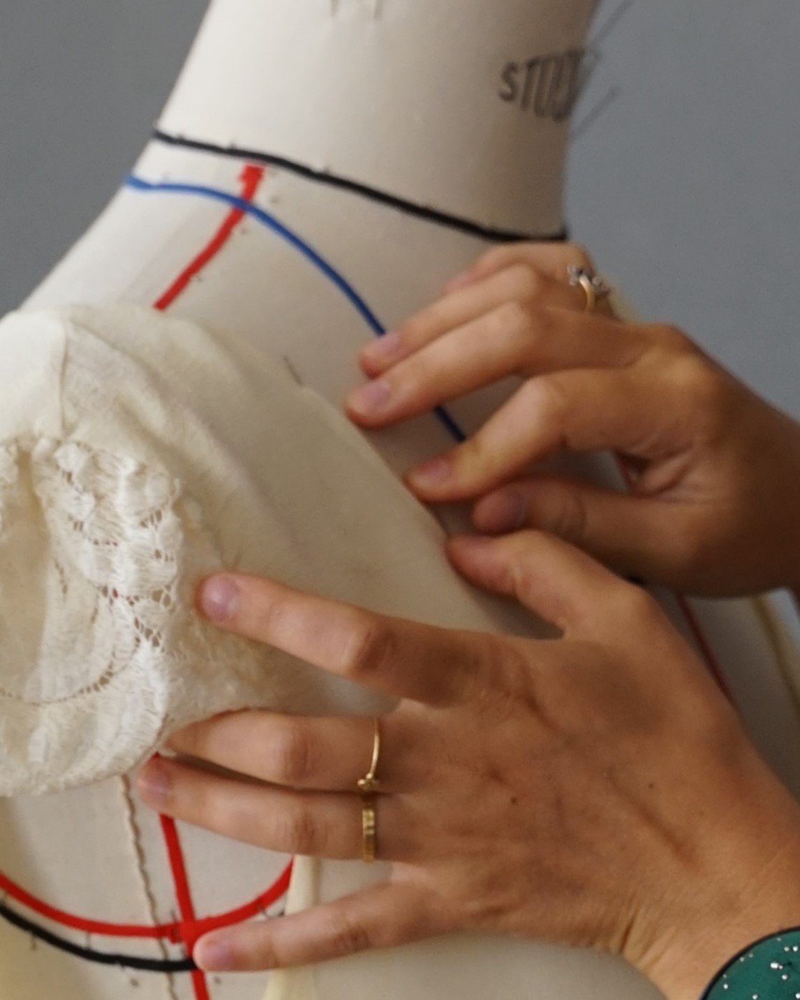 robe de mariee sur mesure moulage