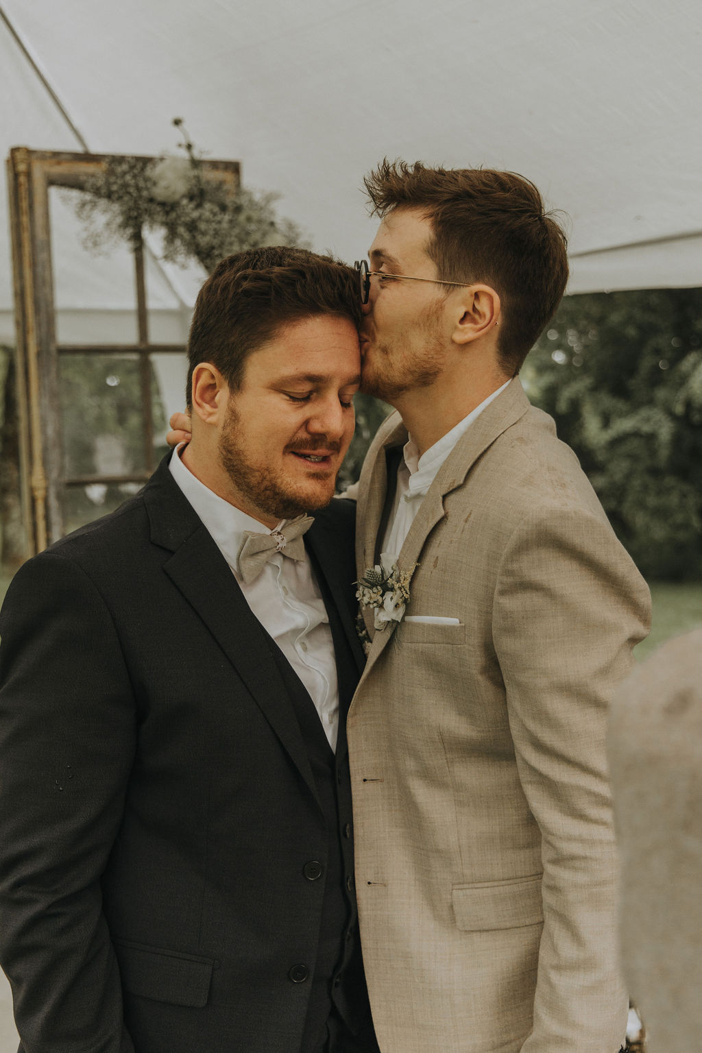 mariage gay chic naturel