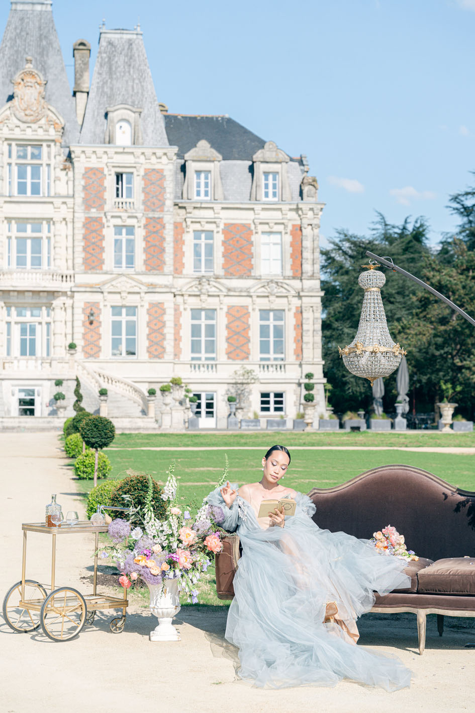 mariage chateau decoration lustre loire