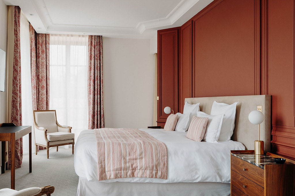 Chambres haut de gamme du Domaine de Rochebois, hébergements pour invités de mariage en Dordogne.