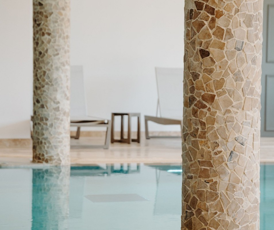 Spa du Domaine de Rochebois, espace détente pour un mariage élégant en Dordogne.