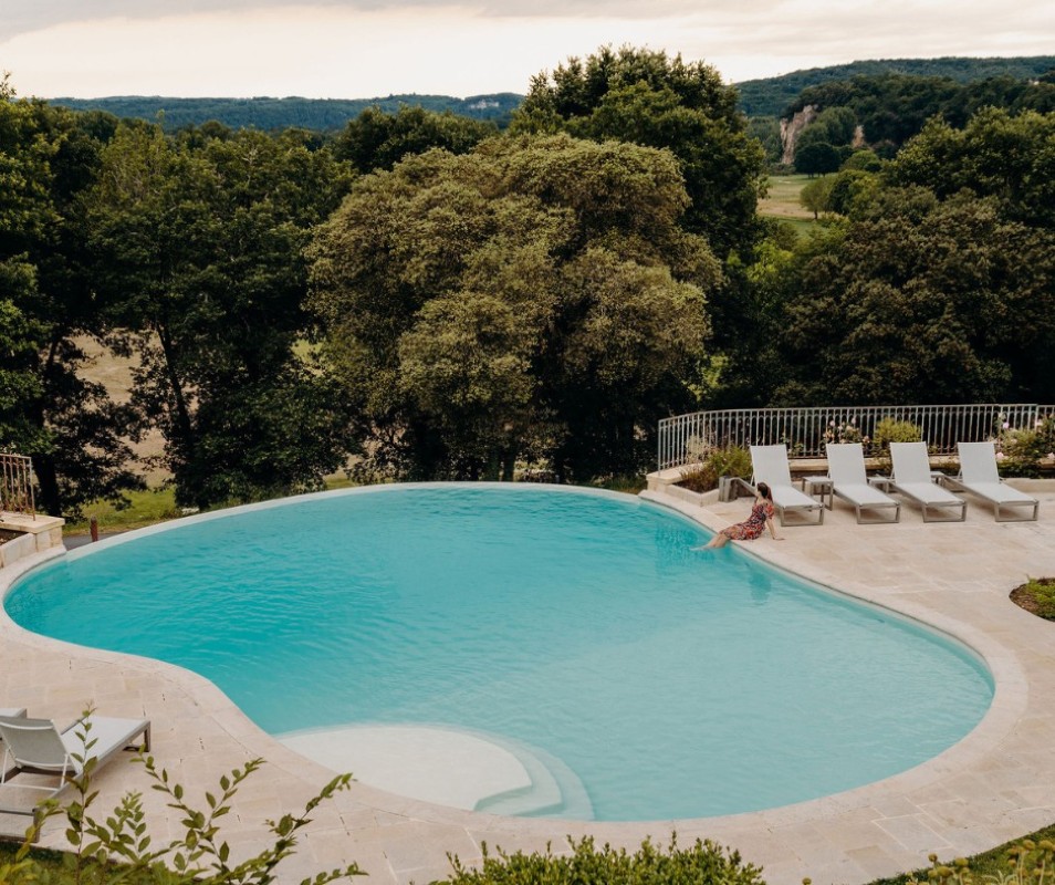 location d'un domaine de luxe en dordogne ave cpiscine