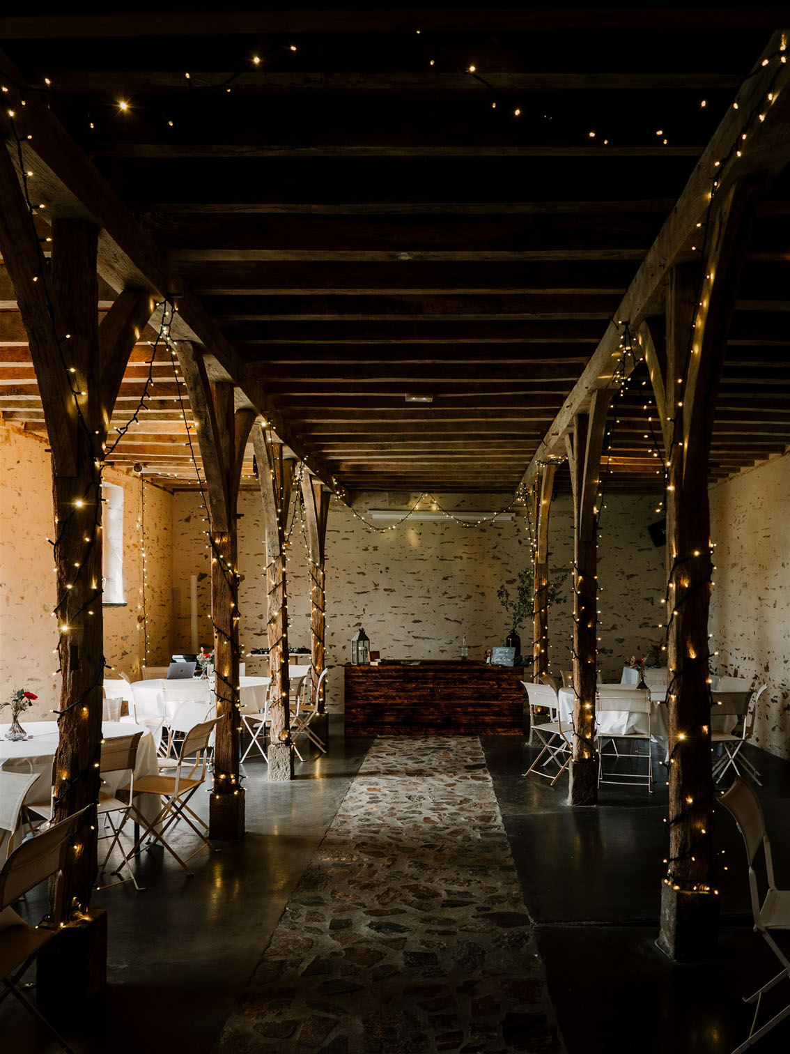 salle de mariage poutres pierres maine et loire