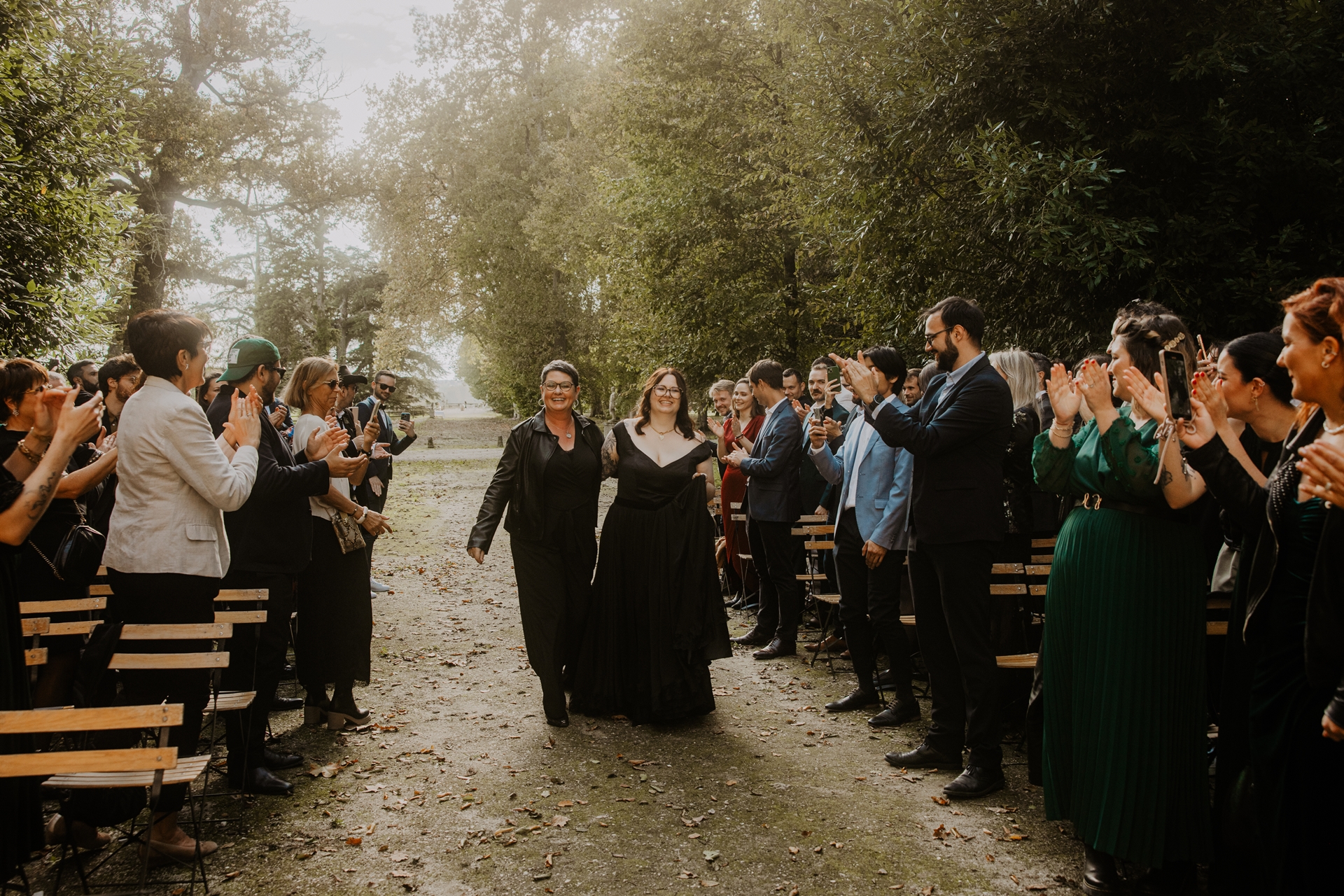 entrée de la mariée à la ceremonie laique au Chateau du Taillan