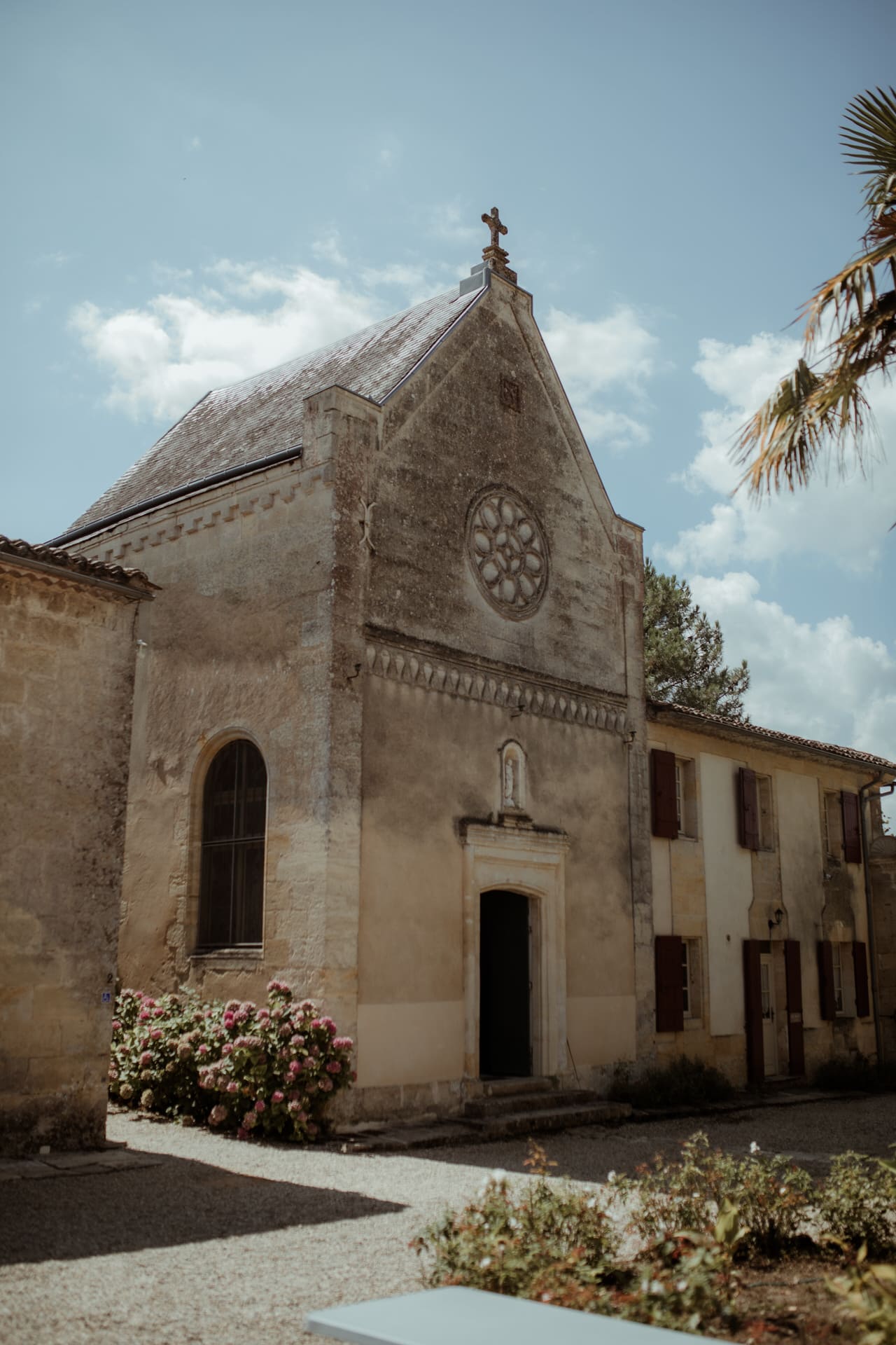 Chapelle privée sur le lieu de réception du mariage, le chateau sentout
