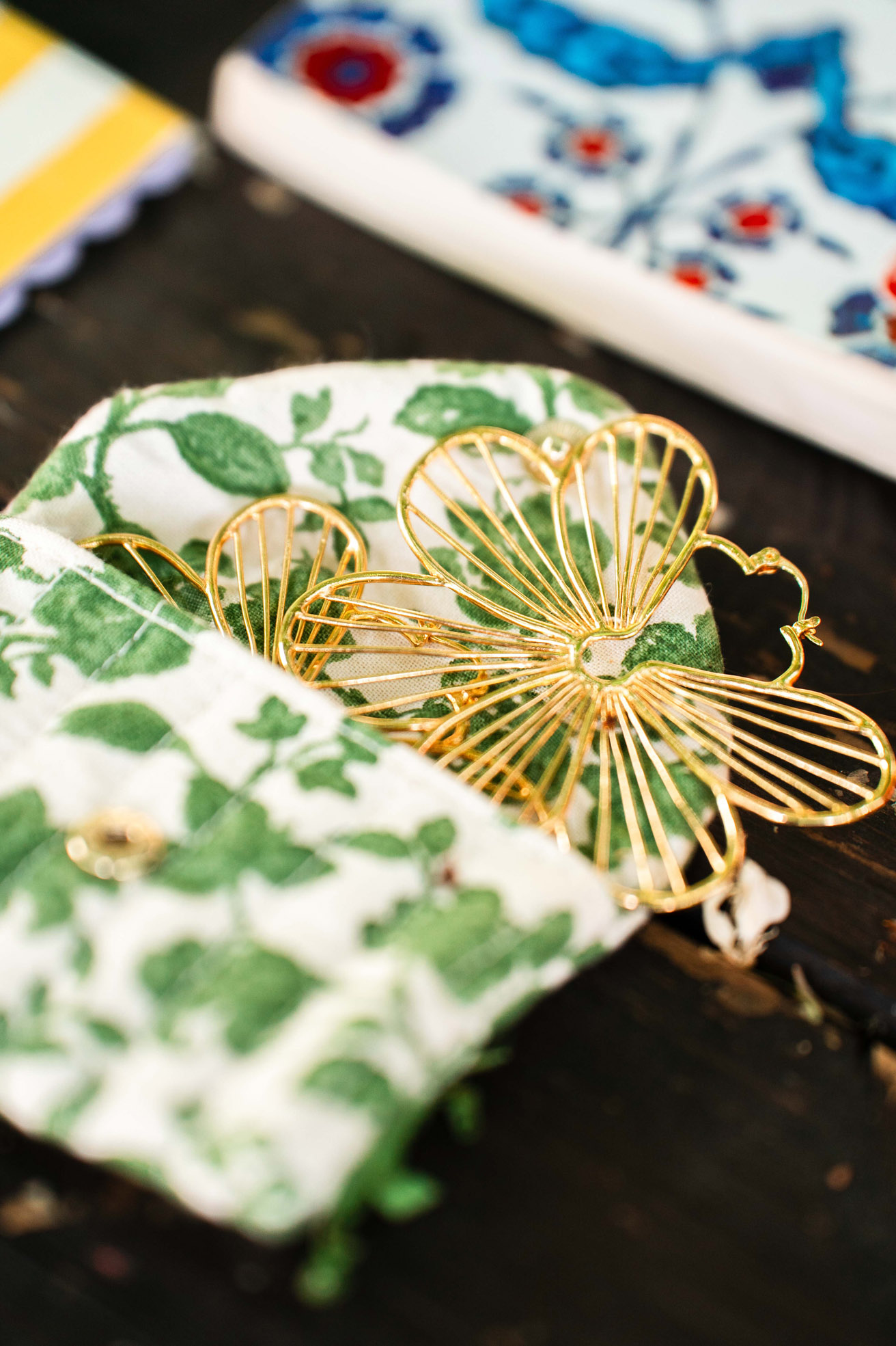 boucles d oreilles fleurs dorees angers