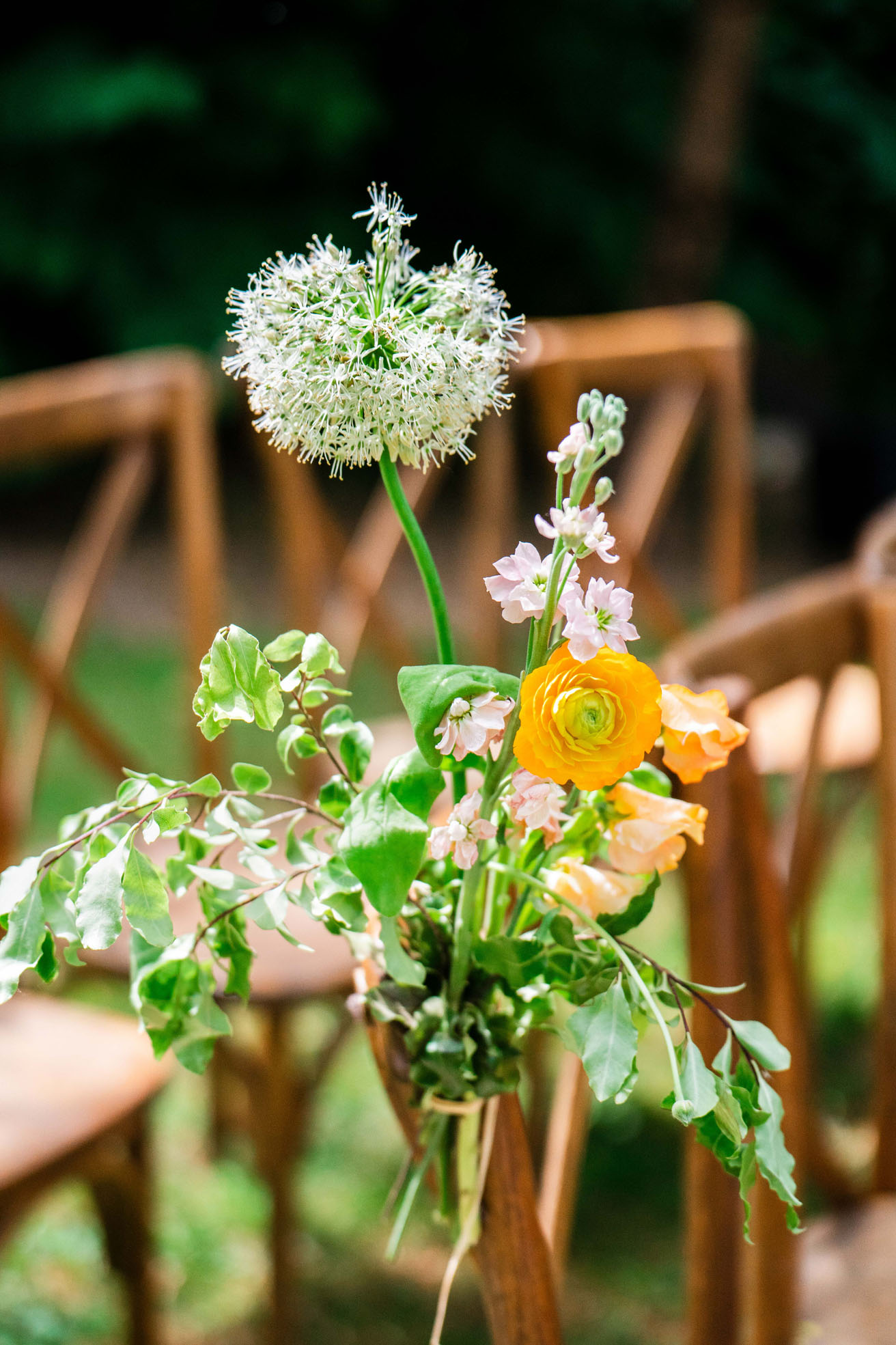 fleurs chaise en bois mariage tours
