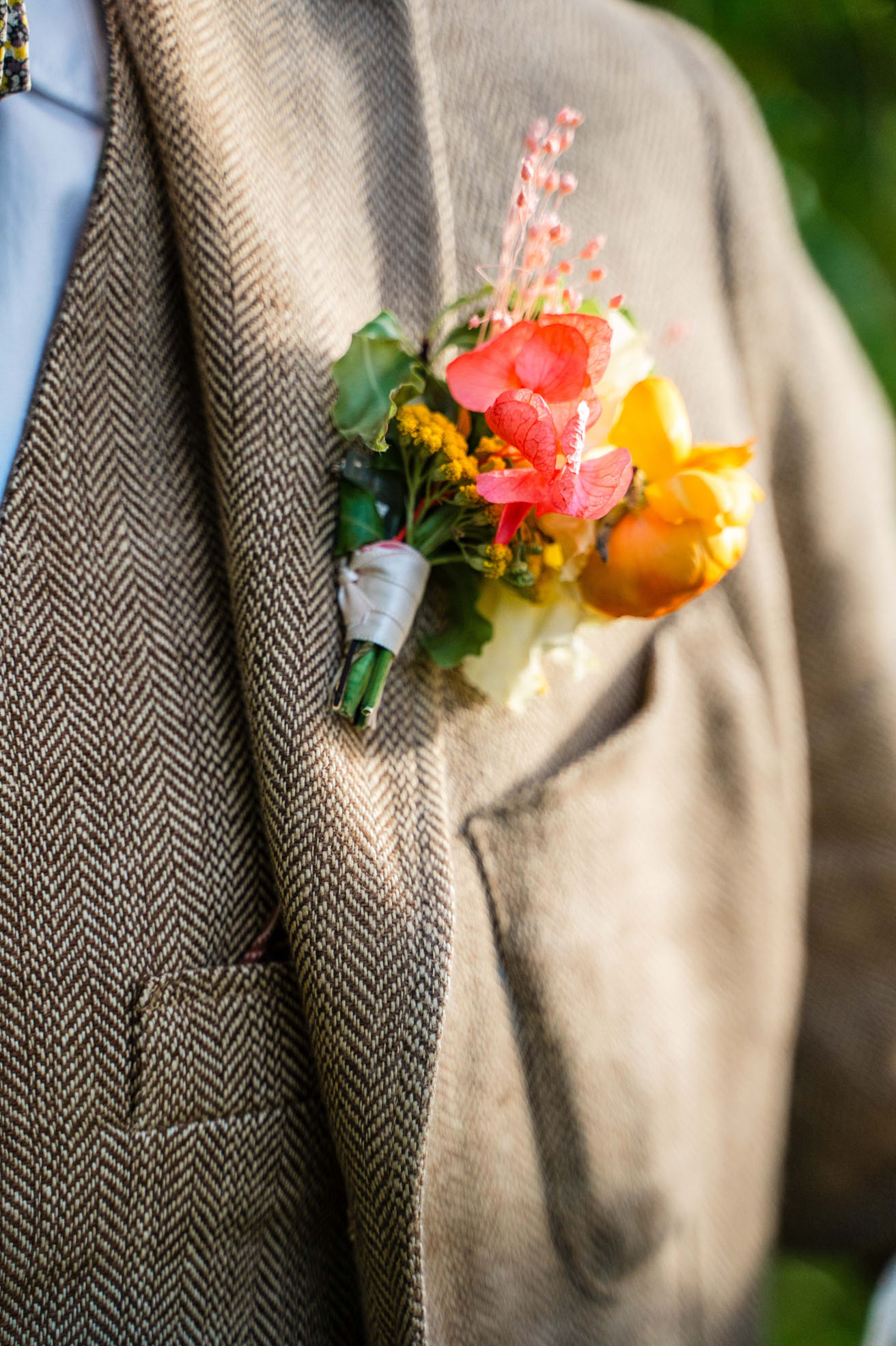 boutonniere fleurs veste mariage angers