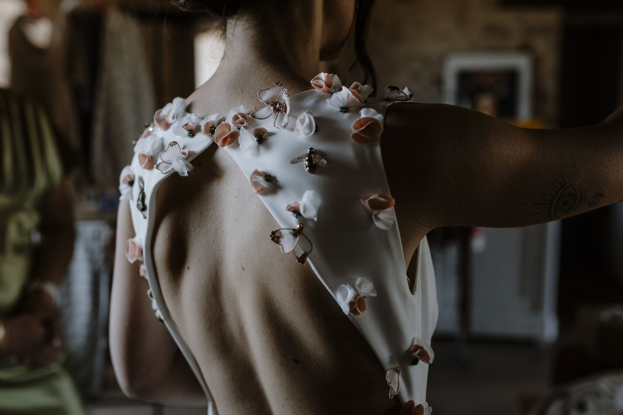 robe de mariée brodée sur mesure le mans