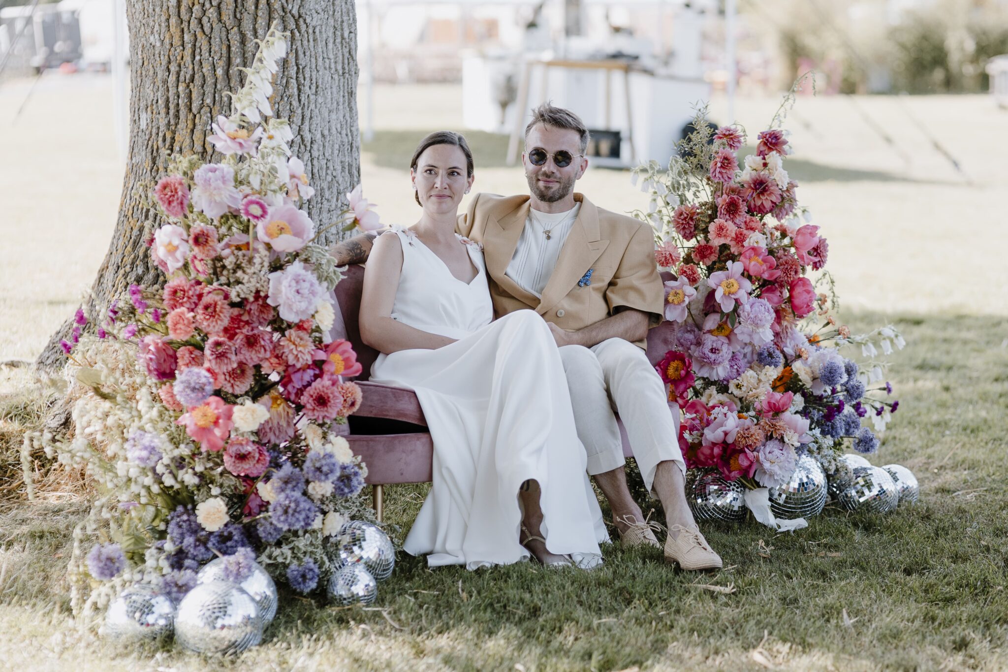 composition florale arche cérémonie laïque le mans