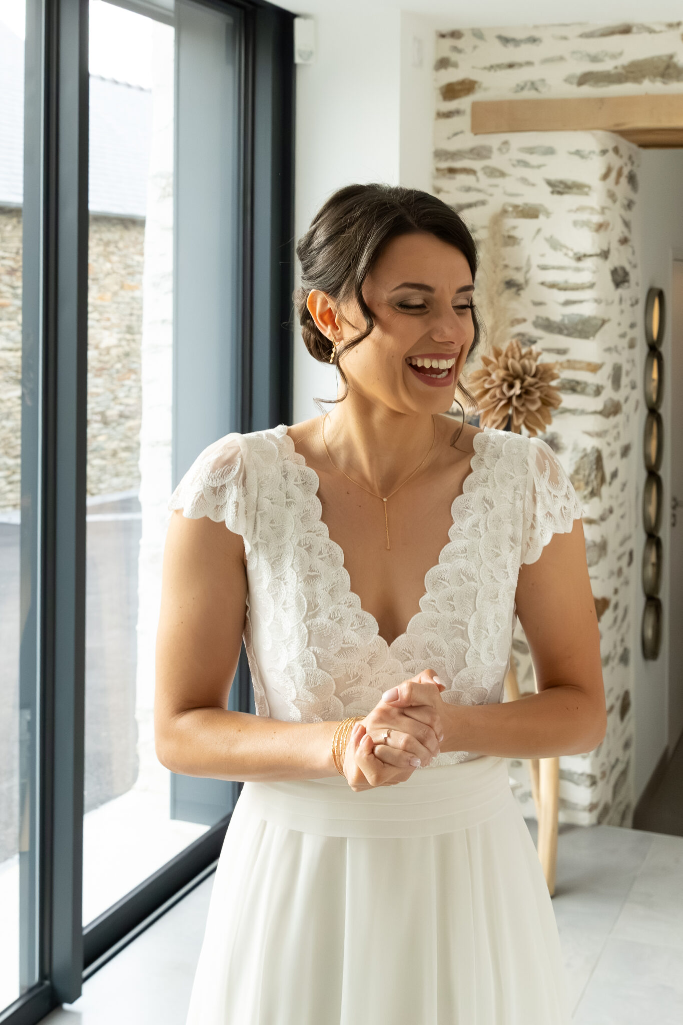 mariée préparatif mise en beauté naturel